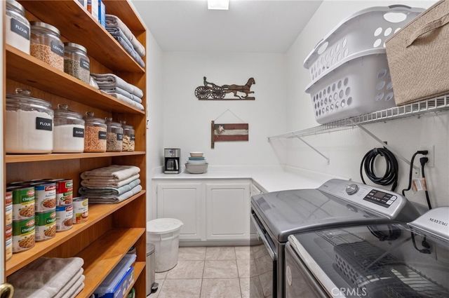 26110 Shady Brook, Murrieta, CA 92563
