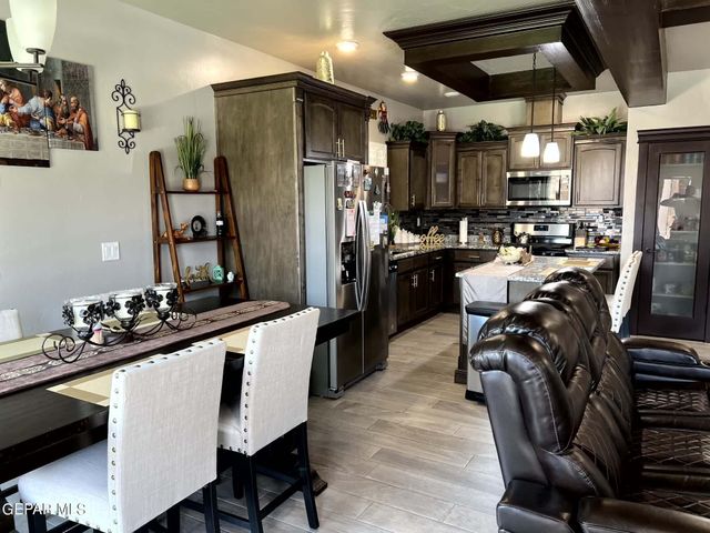 14231 Richard Wiles Avenue, El Paso, TX 79938