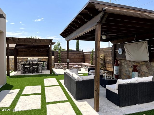 14231 Richard Wiles Avenue, El Paso, TX 79938