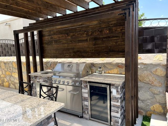 14231 Richard Wiles Avenue, El Paso, TX 79938