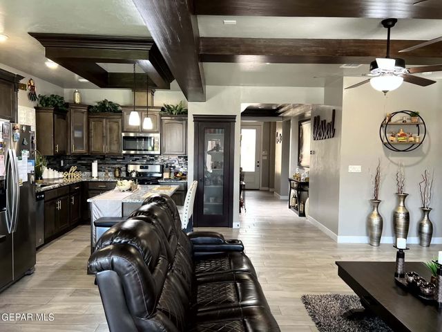 14231 Richard Wiles Avenue, El Paso, TX 79938