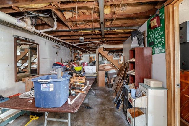 120 SHUTTERLEE MILL LN, Staunton, VA 24401