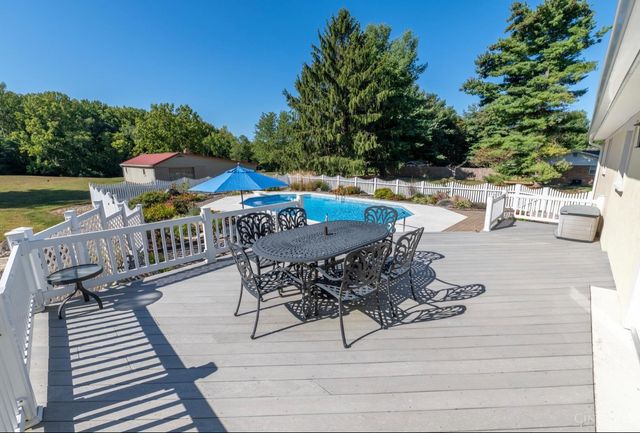 817 Locust Corner Road, Pierce Twp, OH 45245