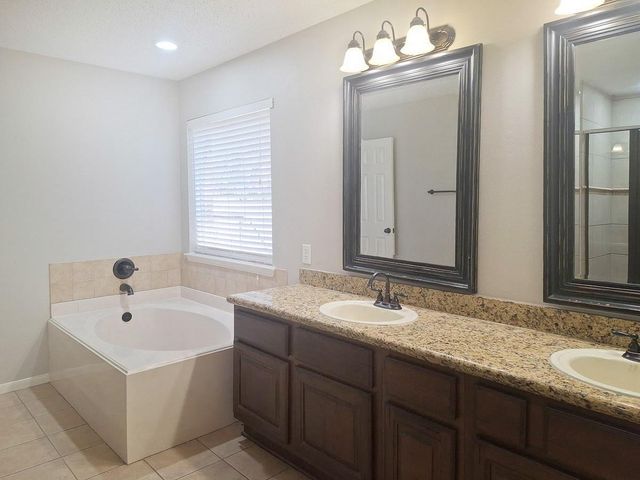 175 Sylvan Forest Drive, The Woodlands, TX 77381