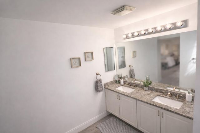 7463 W Mercada Way, Delray Beach, FL 33446