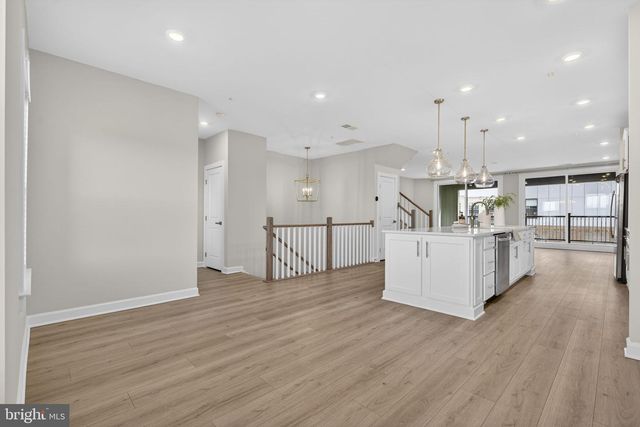 21791 EXPRESS TER, Ashburn, VA 20147