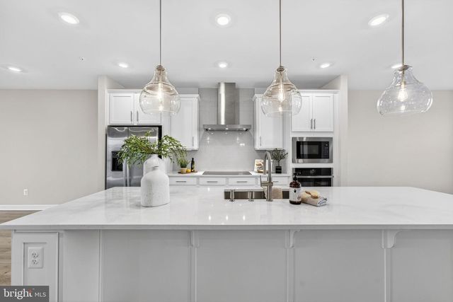 21791 EXPRESS TER, Ashburn, VA 20147