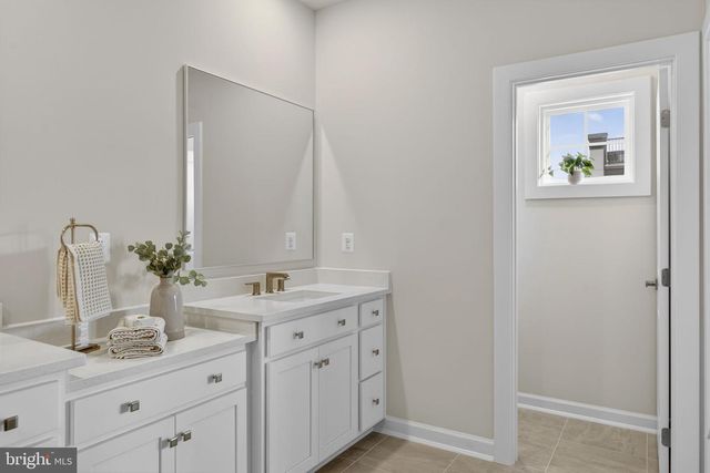 21791 EXPRESS TER, Ashburn, VA 20147