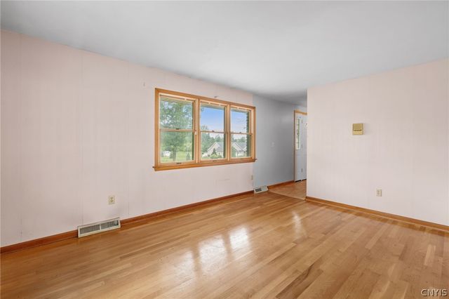 4824 Harris Road, Onondaga, NY 13215