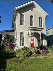 8145 Maple Avenue, Garrettsville, OH 44231