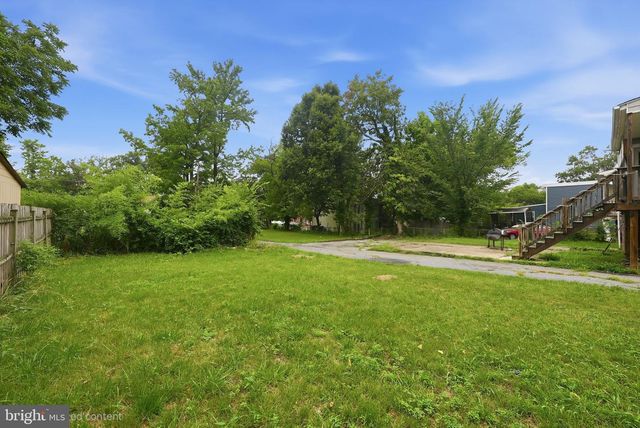 5931 ADDISON RD, Capitol Heights, MD 20743