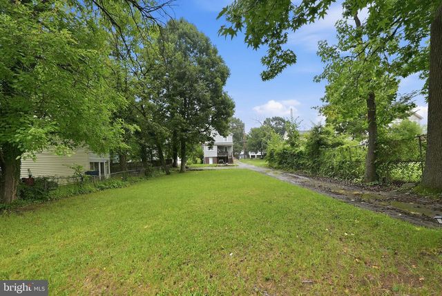 5931 ADDISON RD, Capitol Heights, MD 20743