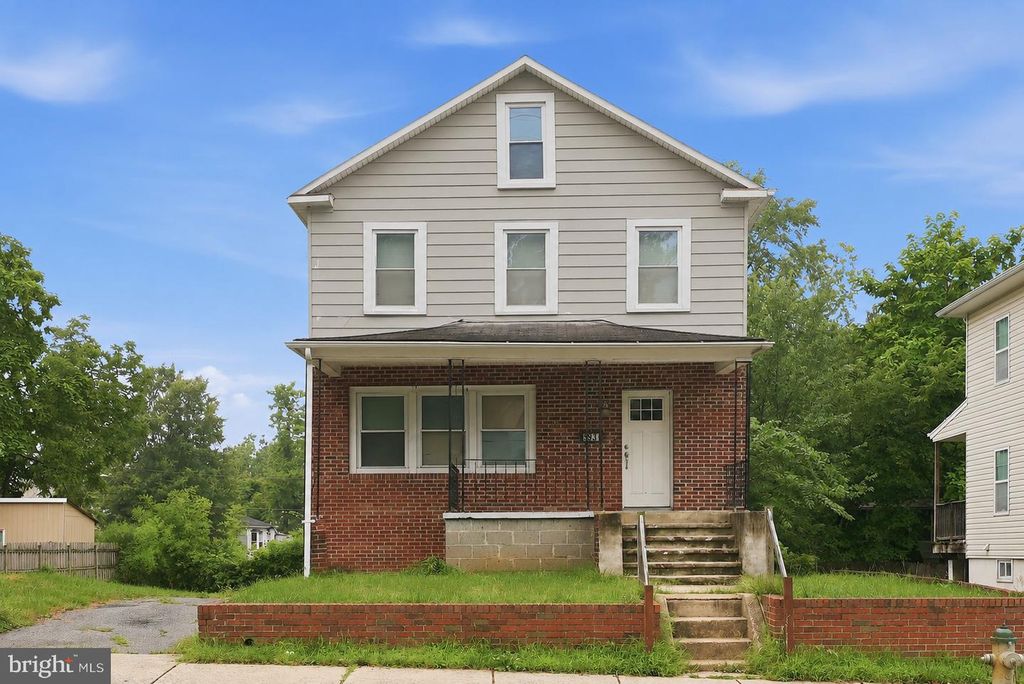 5931 ADDISON RD, Capitol Heights, MD 20743