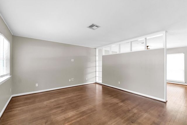 5330 Pagewood Lane, Houston, TX 77056