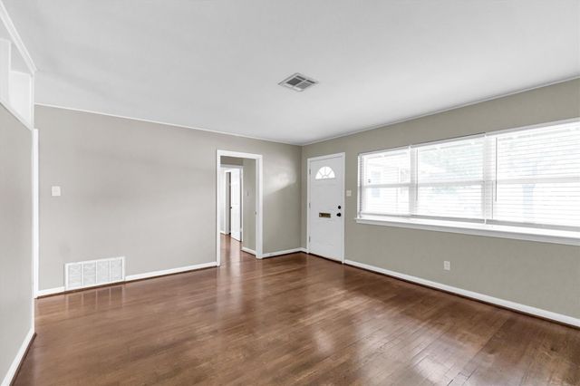 5330 Pagewood Lane, Houston, TX 77056
