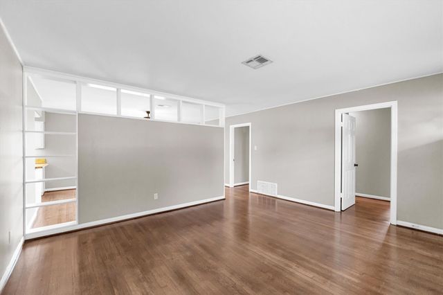 5330 Pagewood Lane, Houston, TX 77056