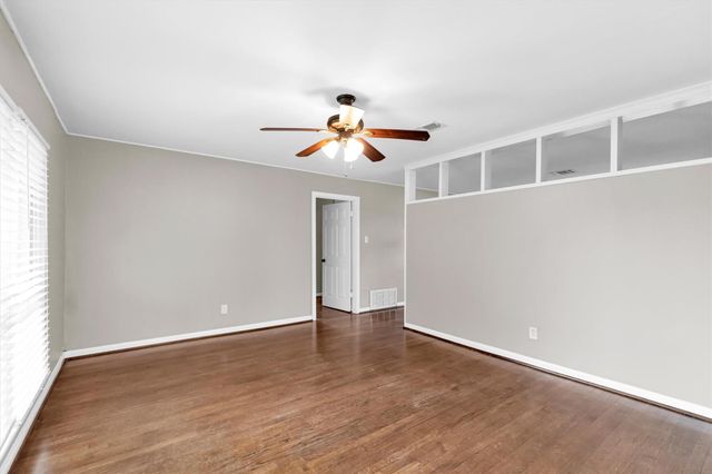5330 Pagewood Lane, Houston, TX 77056