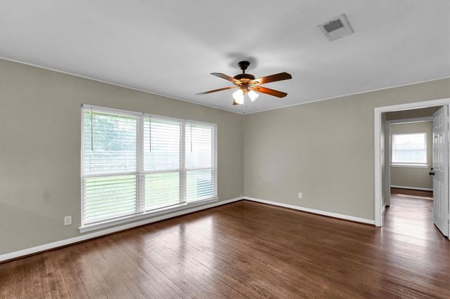 5330 Pagewood Lane, Houston, TX 77056