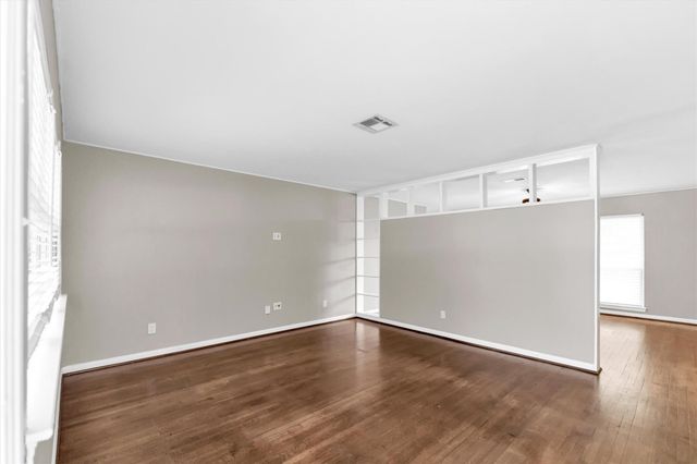 5330 Pagewood Lane, Houston, TX 77056