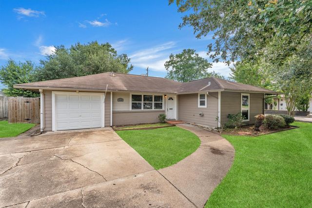 5330 Pagewood Lane, Houston, TX 77056