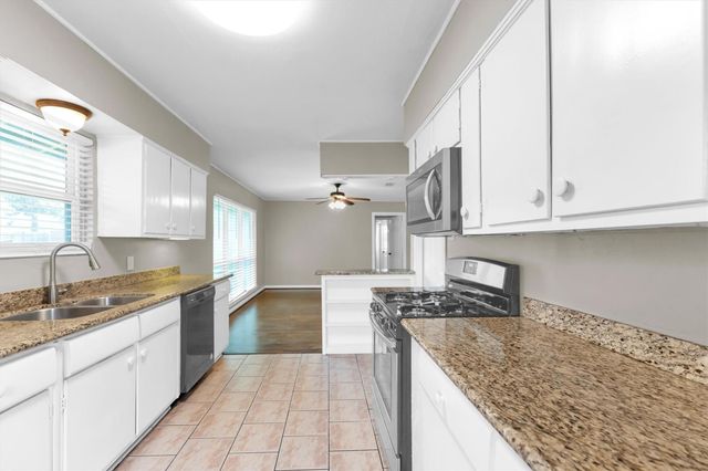 5330 Pagewood Lane, Houston, TX 77056