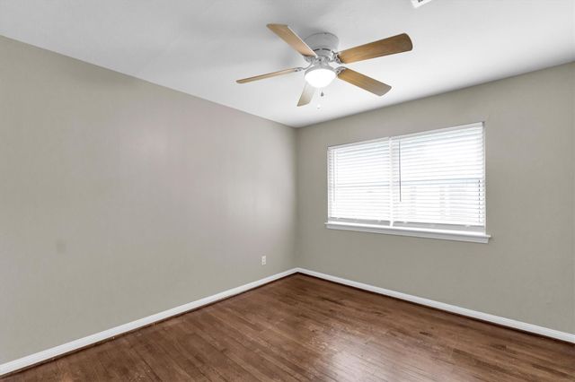 5330 Pagewood Lane, Houston, TX 77056