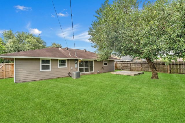 5330 Pagewood Lane, Houston, TX 77056