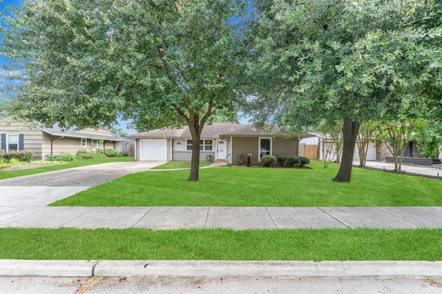 5330 Pagewood Lane, Houston, TX 77056