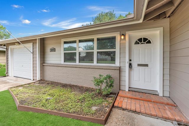 5330 Pagewood Lane, Houston, TX 77056