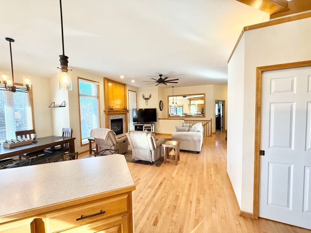 325 S Chippers Ct, Andover, KS 67002