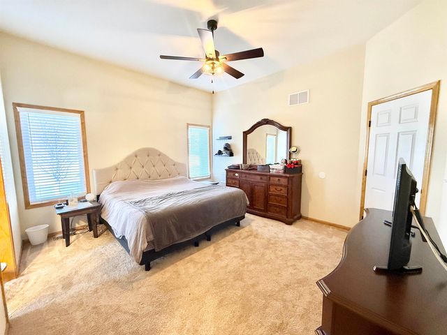 325 S Chippers Ct, Andover, KS 67002