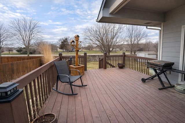 325 S Chippers Ct, Andover, KS 67002