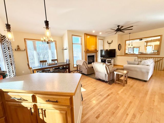 325 S Chippers Ct, Andover, KS 67002