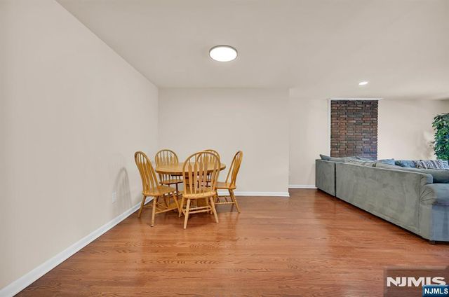 15 Forest 8, Montclair, NJ 07042