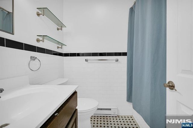 15 Forest 8, Montclair, NJ 07042