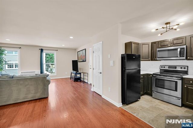 15 Forest 8, Montclair, NJ 07042