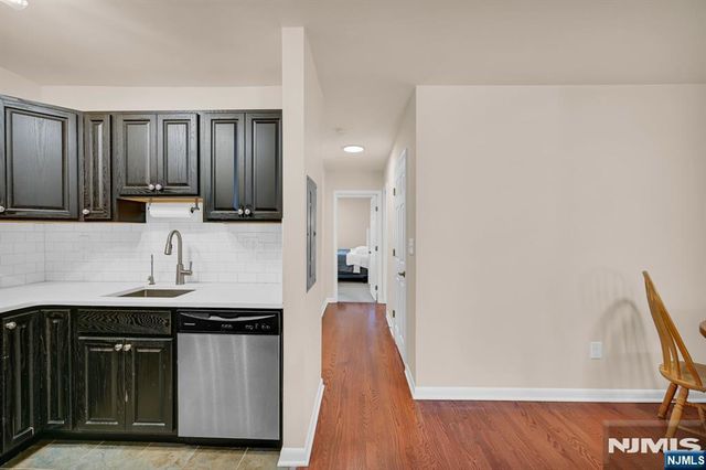 15 Forest 8, Montclair, NJ 07042