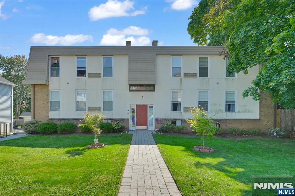 15 Forest 8, Montclair, NJ 07042