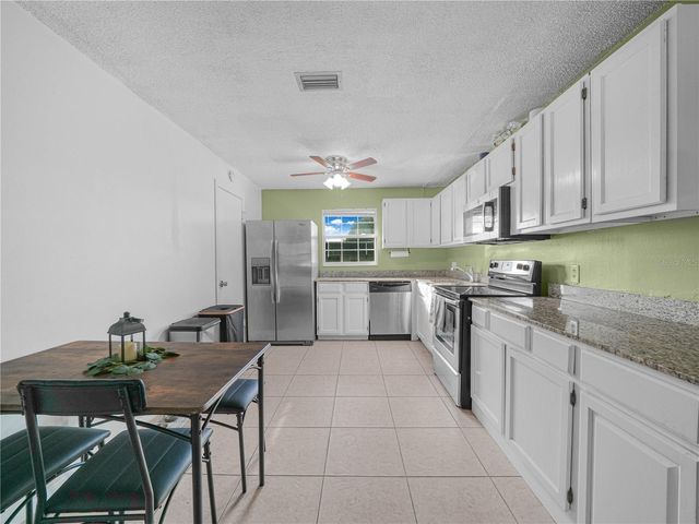 525 CONWAY ROAD 100, Orlando, FL 32807