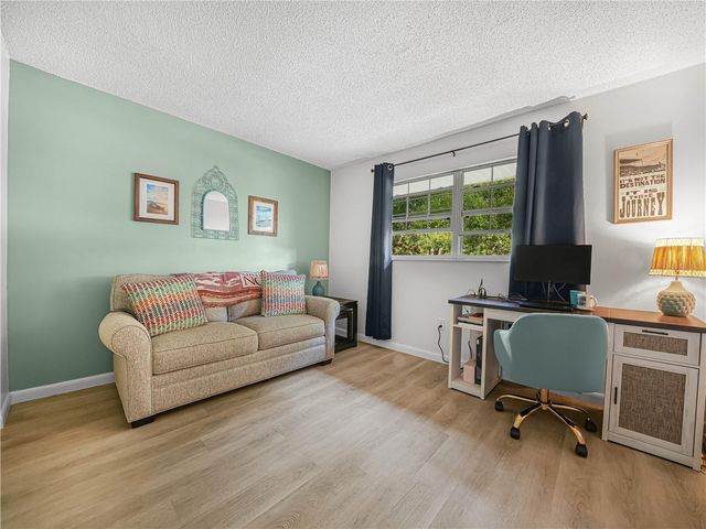 525 CONWAY ROAD 100, Orlando, FL 32807