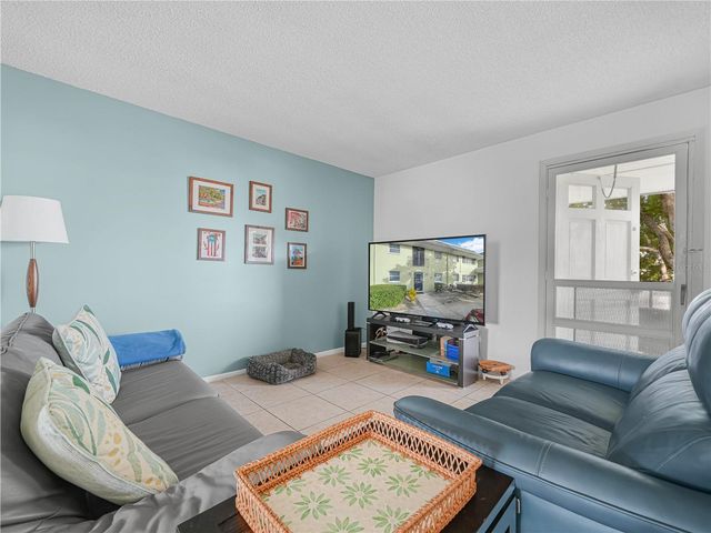 525 CONWAY ROAD 100, Orlando, FL 32807