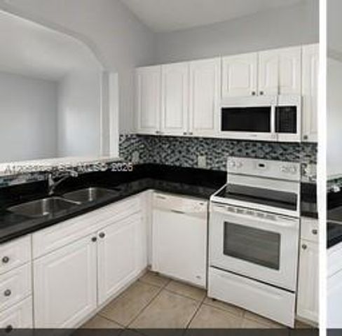 7830 NW 6th St 204, Pembroke Pines, FL 33024