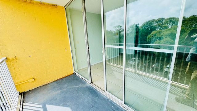 732 N Halifax Ave Apt 405, Daytona Beach, FL 32118