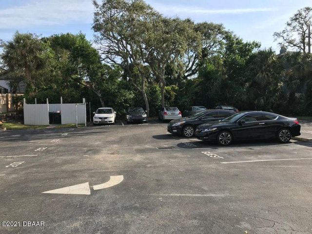 732 N Halifax Ave Apt 405, Daytona Beach, FL 32118