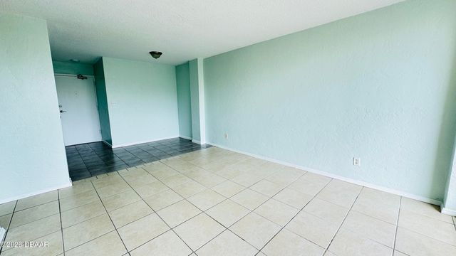 732 N Halifax Ave Apt 405, Daytona Beach, FL 32118