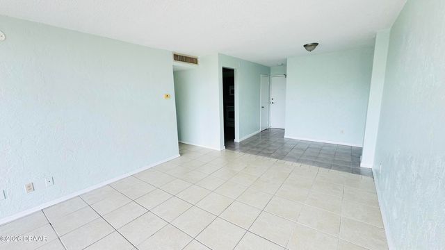 732 N Halifax Ave Apt 405, Daytona Beach, FL 32118