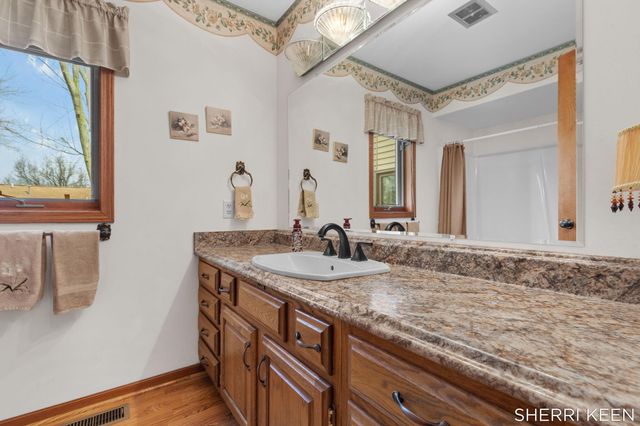 4010 Grandview Terrace SW 66, Grandville, MI 49418