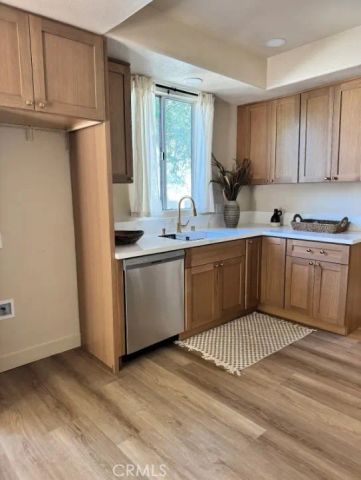 520 E 8th, Corona, CA 92879