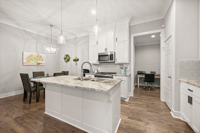 15537 Fields Creek Ave, Baton Rouge, LA 70816