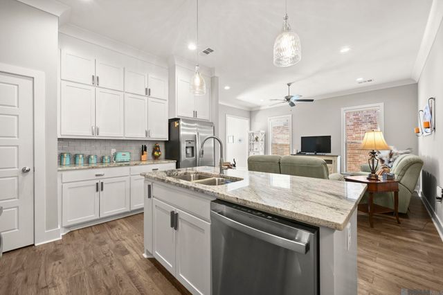 15537 Fields Creek Ave, Baton Rouge, LA 70816